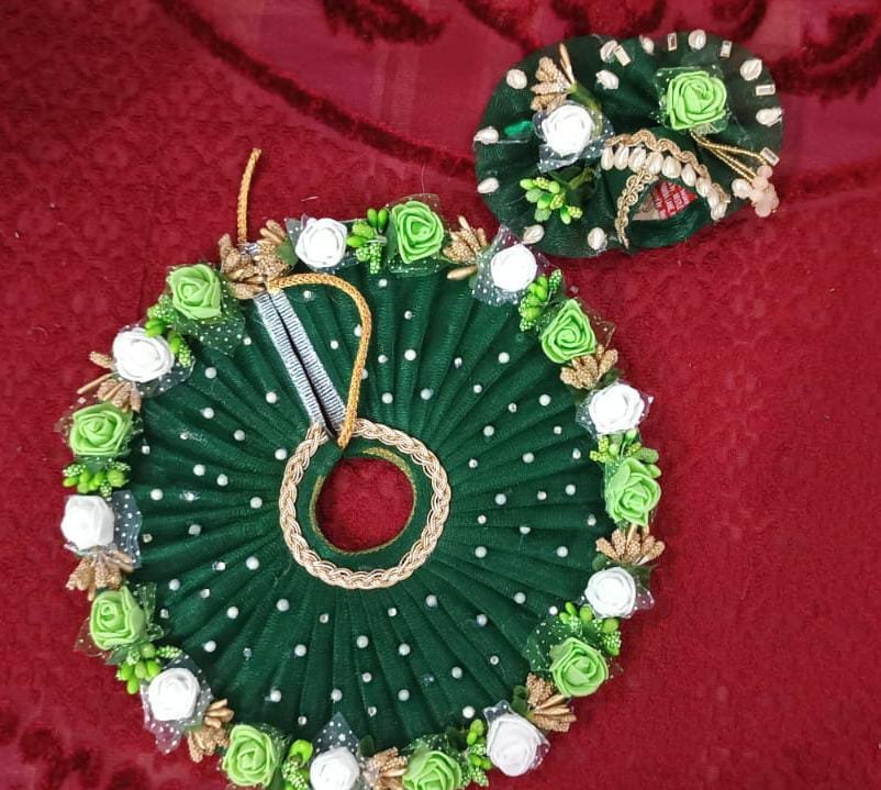 Deep Forest Green Net Ladoo Gopal Poshak with Rose Garlands